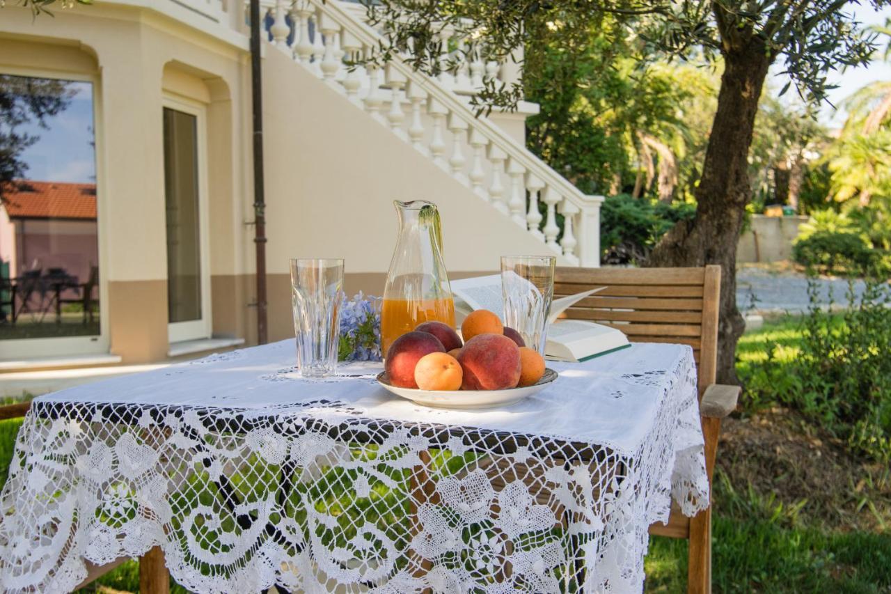 Bed and Breakfast Bb Ca De Ma Pietra Ligure Exterior foto