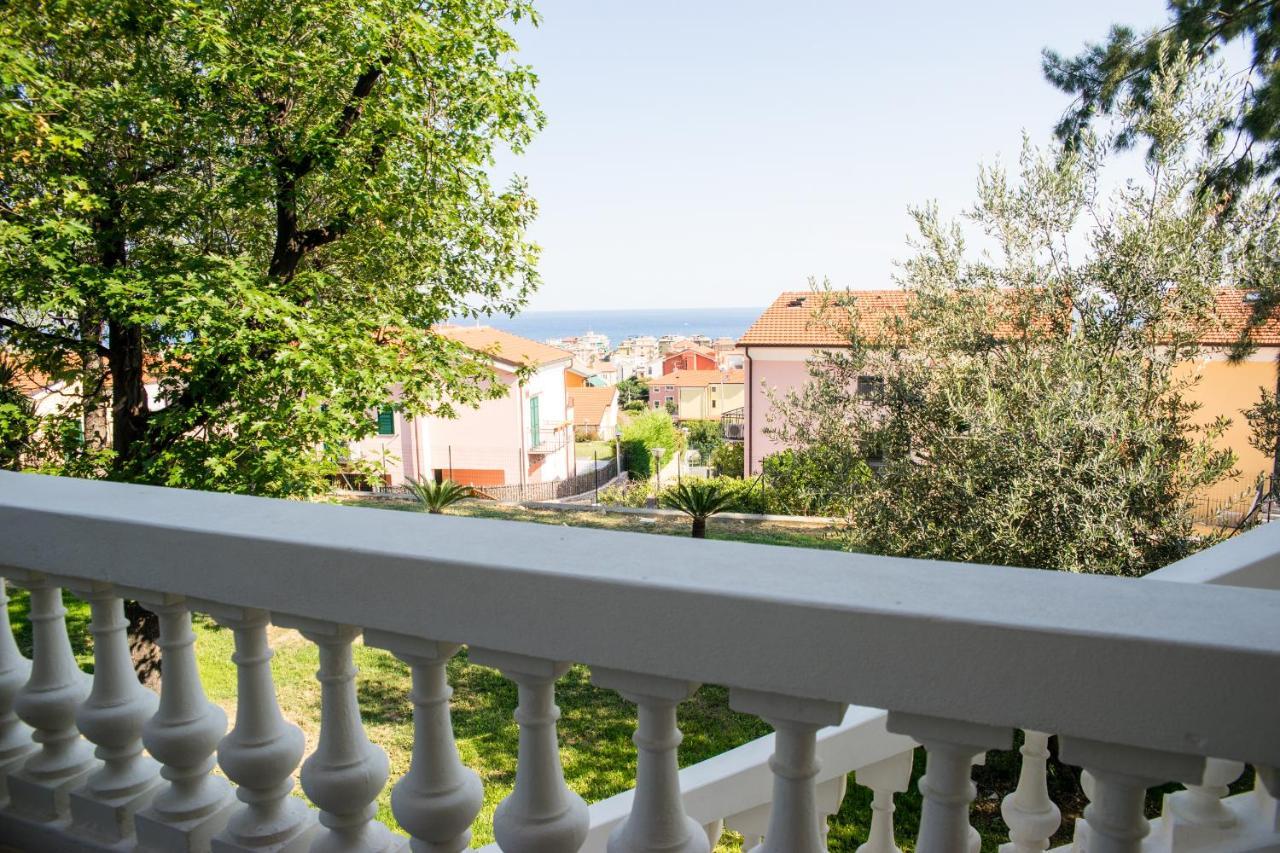 Bed and Breakfast Bb Ca De Ma Pietra Ligure Exterior foto
